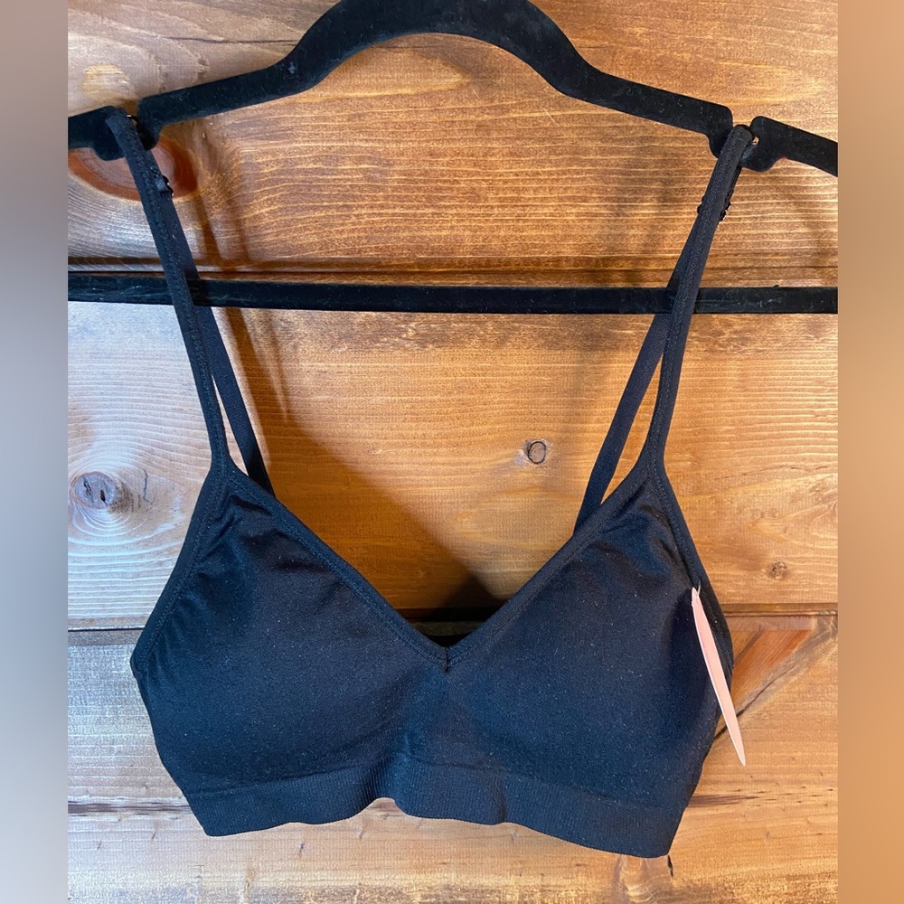 Anemone Black Bralette 32A 🖤